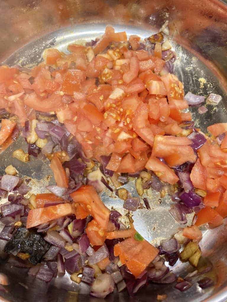 Dum Aloo is a spicy, creamy Indian curry made with baby potatoes